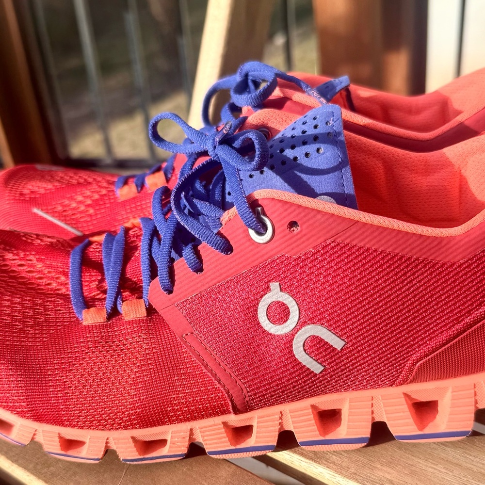 On Sz 8 Cloud X Red Flash- New!